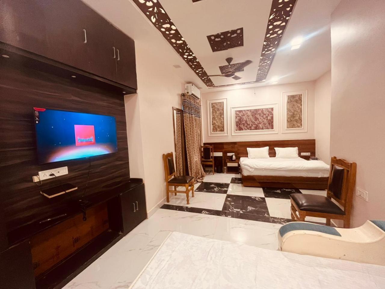 Hotel Ram Anandam Inn Faizābād Exteriér fotografie